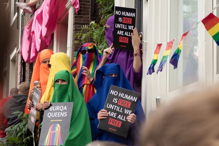 Dos mujeres lesbianas y activistas LGBTIQ+ fueron condenadas a muerte en Irán