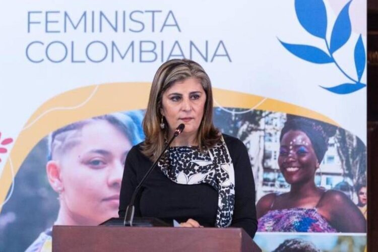 Laura Gil, retirada de su cargo como vicecanciller