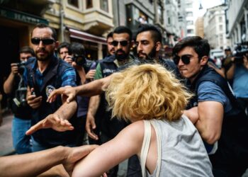 Turquía intensifica la represión contra personas y organizaciones LGBTIQ+