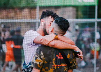 Prejuicio detectado: Las personas LGBTIQ+ deben ser ellas mismas en privado